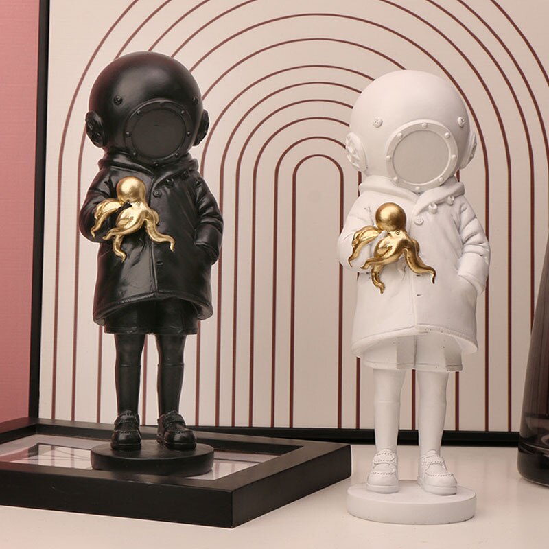 ESCULTURA MERGULHADORA