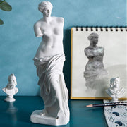 ESTÁTUA "FILHA DO MISTÉRIO"